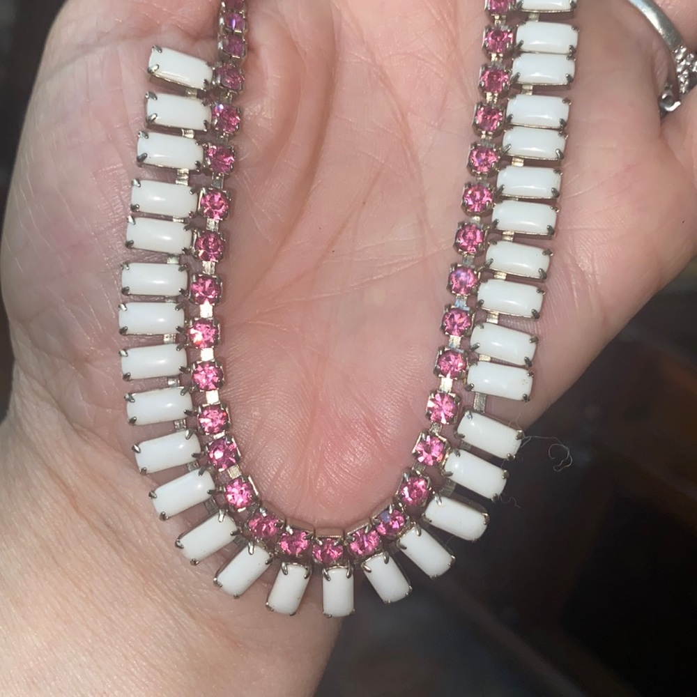 Vintage pink and white choker - Picture 1 of 6
